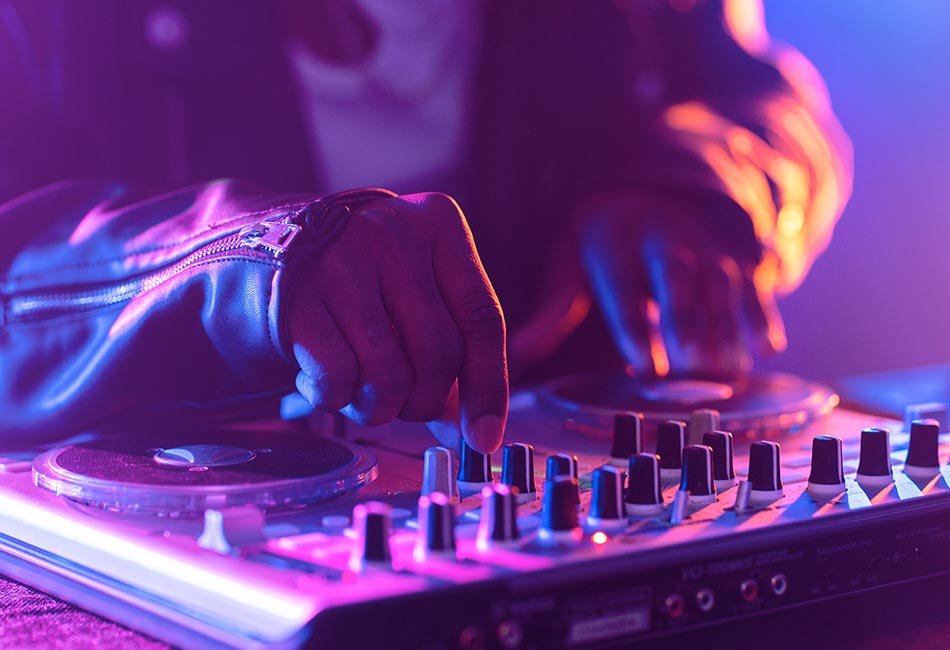 Müzik Dünyasında Bir Gün: DJ Starlis’in Güncesi